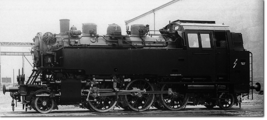 64 388 fabrikneu von der Heizerseite, ©1937 Krauss-Maffei